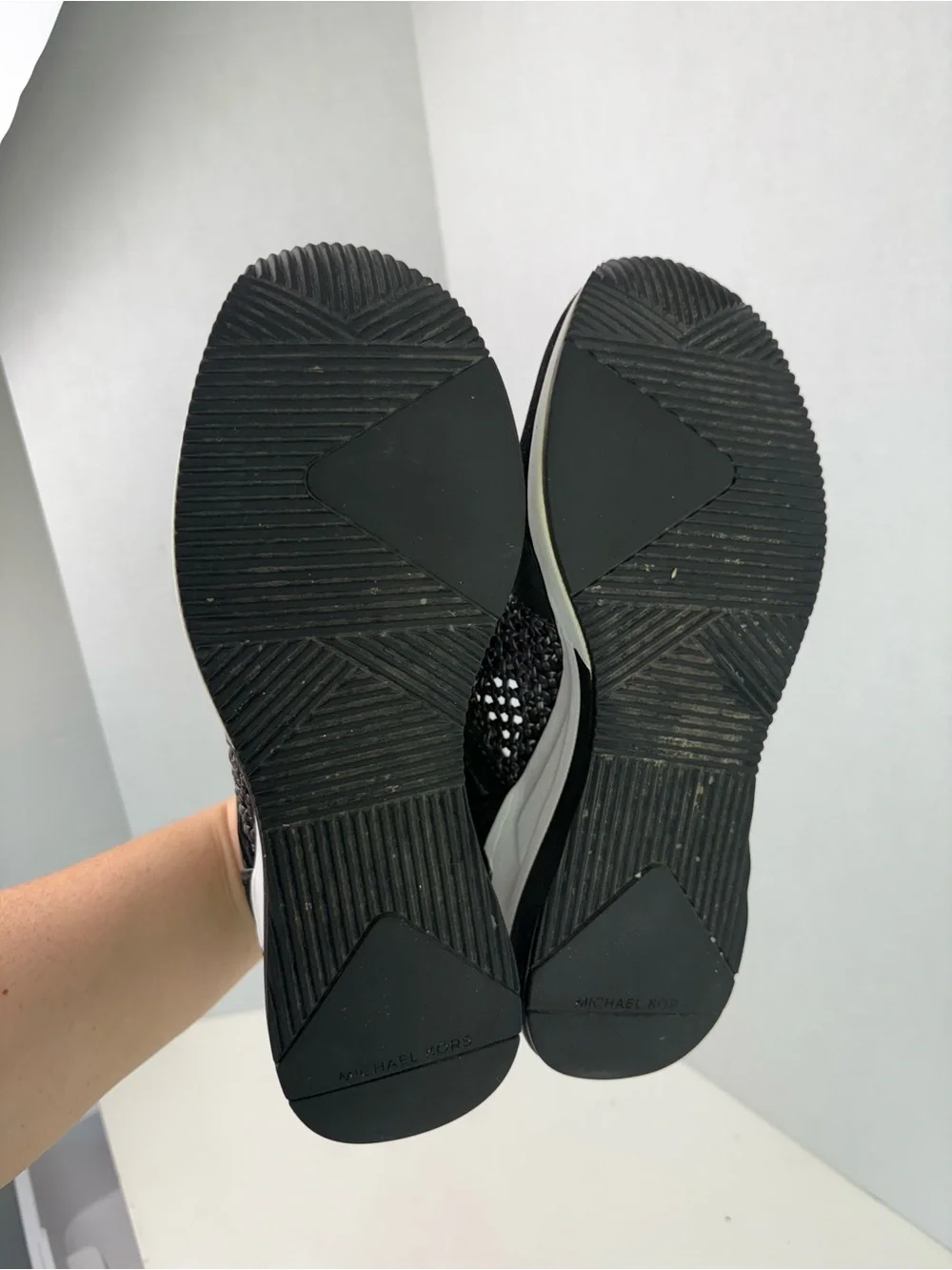 Michael Kors Black Leather Baskets Lace-Up Platform Sneakers woman’s shoes 7